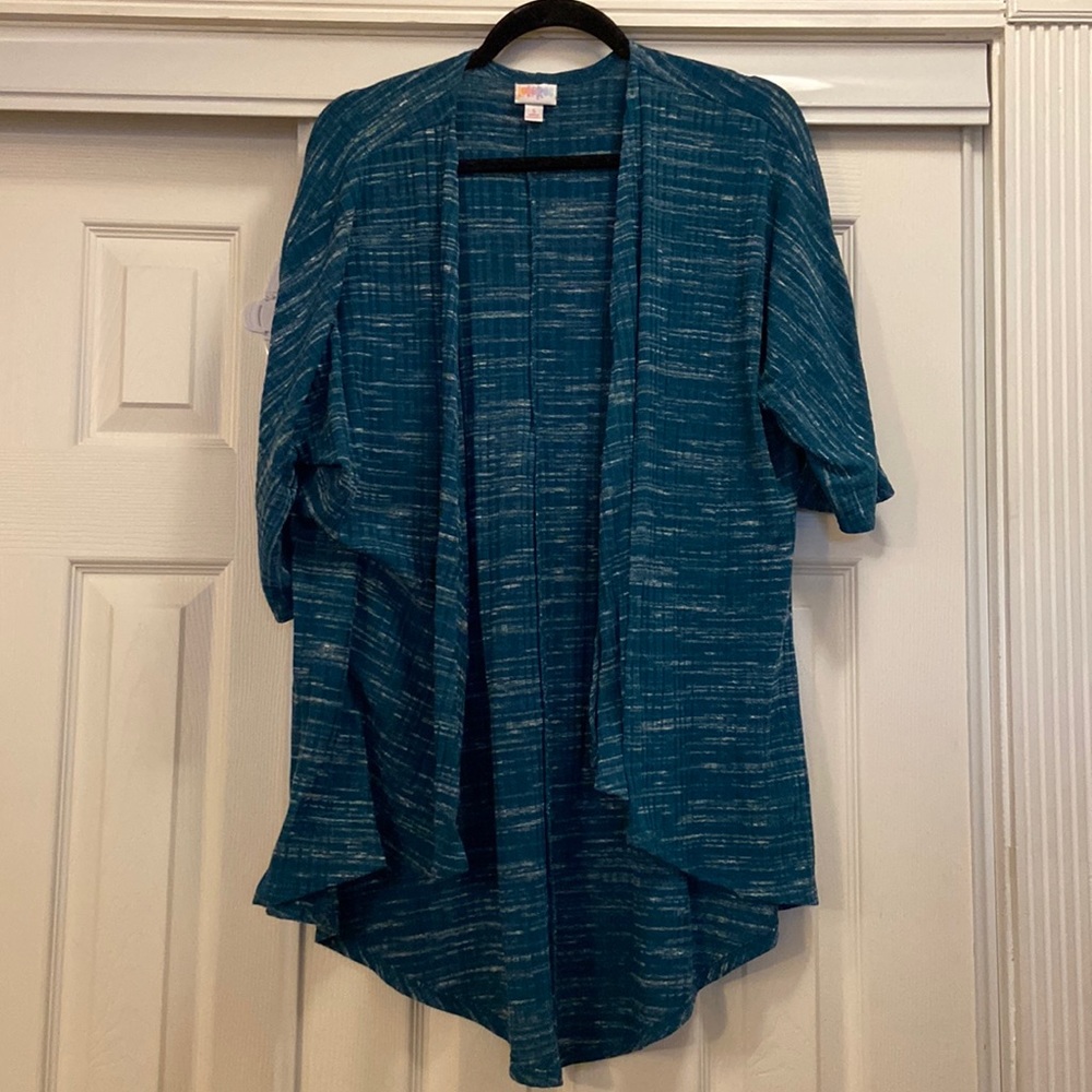 Lularoe Lindsay sweater size small